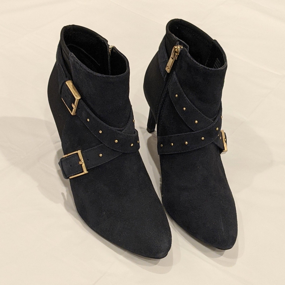 Elegant Navy Blue Ankle Boots with Gold Accents